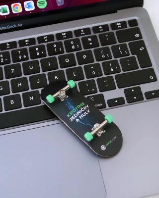 Fingerboardy s vlastním potiskem 💻 🛹 #fingerboard #fingerboarding #destram #fingerboardstore #techdeck #miniskateboard...